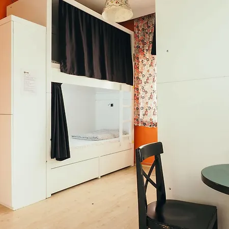 Deeps Hostal *