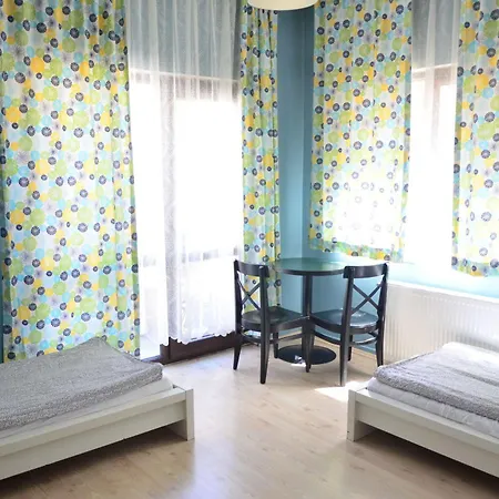 Deeps Hostal