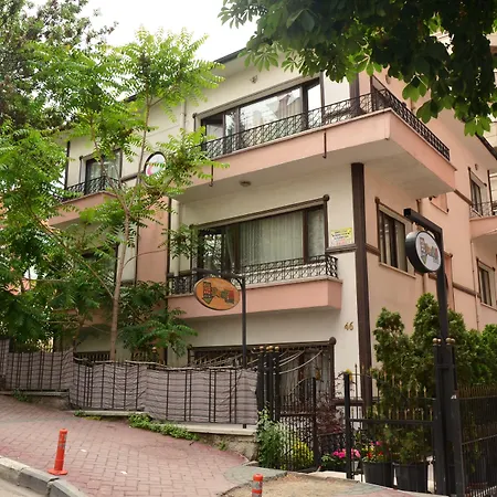 Deeps Hostel *