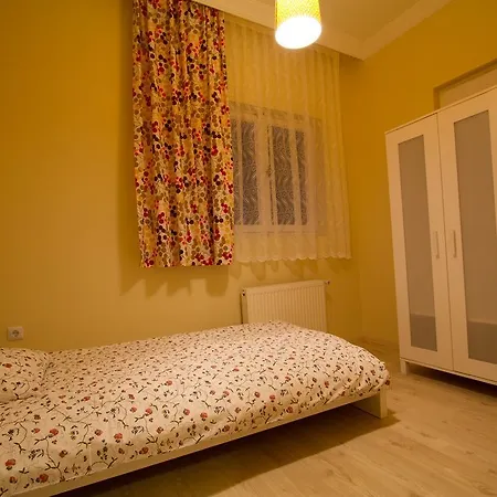 Hostel Deeps *