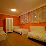 Hostel Deeps